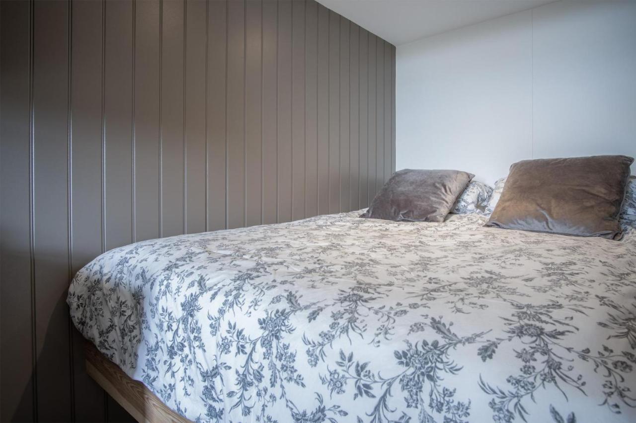 Cabin In The Woods - 1 Bedroom Lodge - Kilgetty Stepaside  Esterno foto