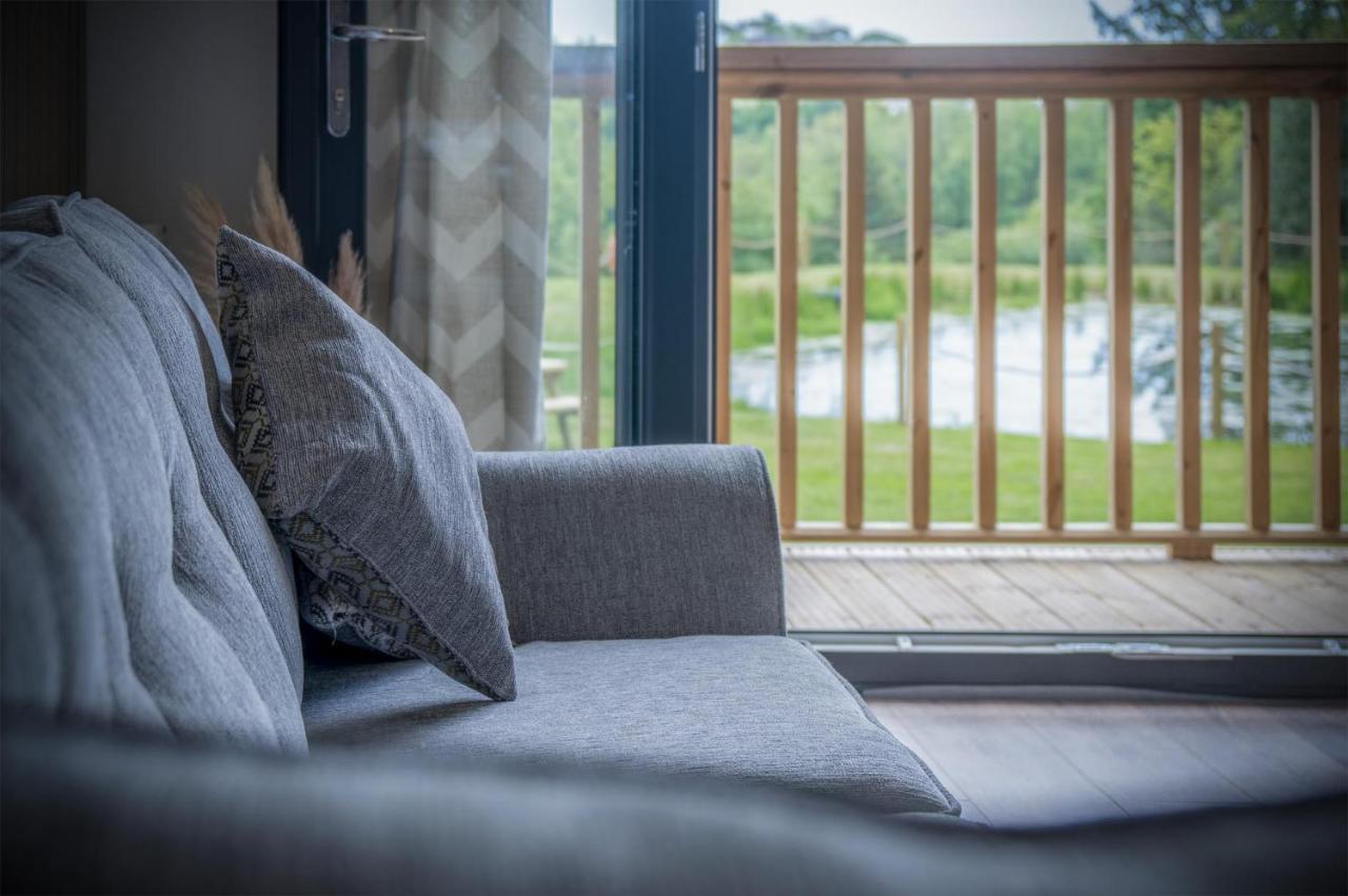 Cabin In The Woods - 1 Bedroom Lodge - Kilgetty Stepaside  Esterno foto